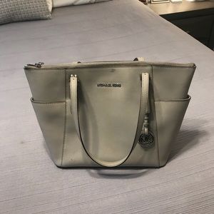 Authentic Michael kors jet set tote